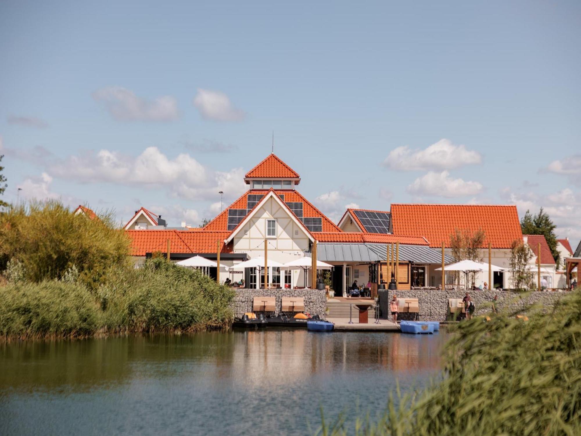 With Sauna And Rowing Boat, At 400 M * Cadzand
